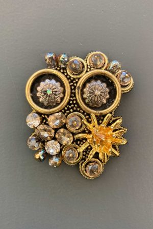 Broche Podium
