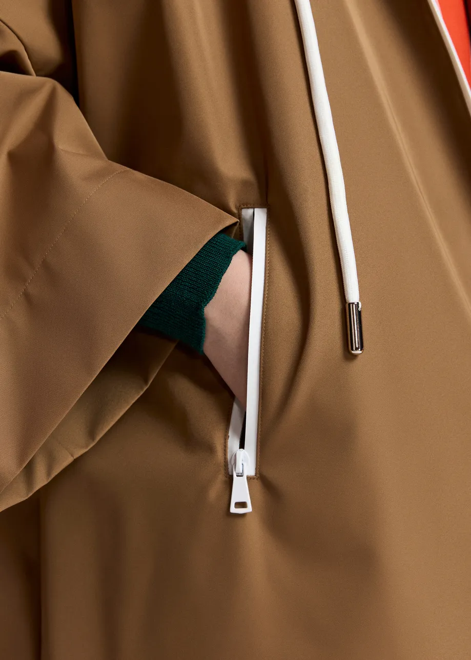 Imperméable oversize à capuche camel – Image 3